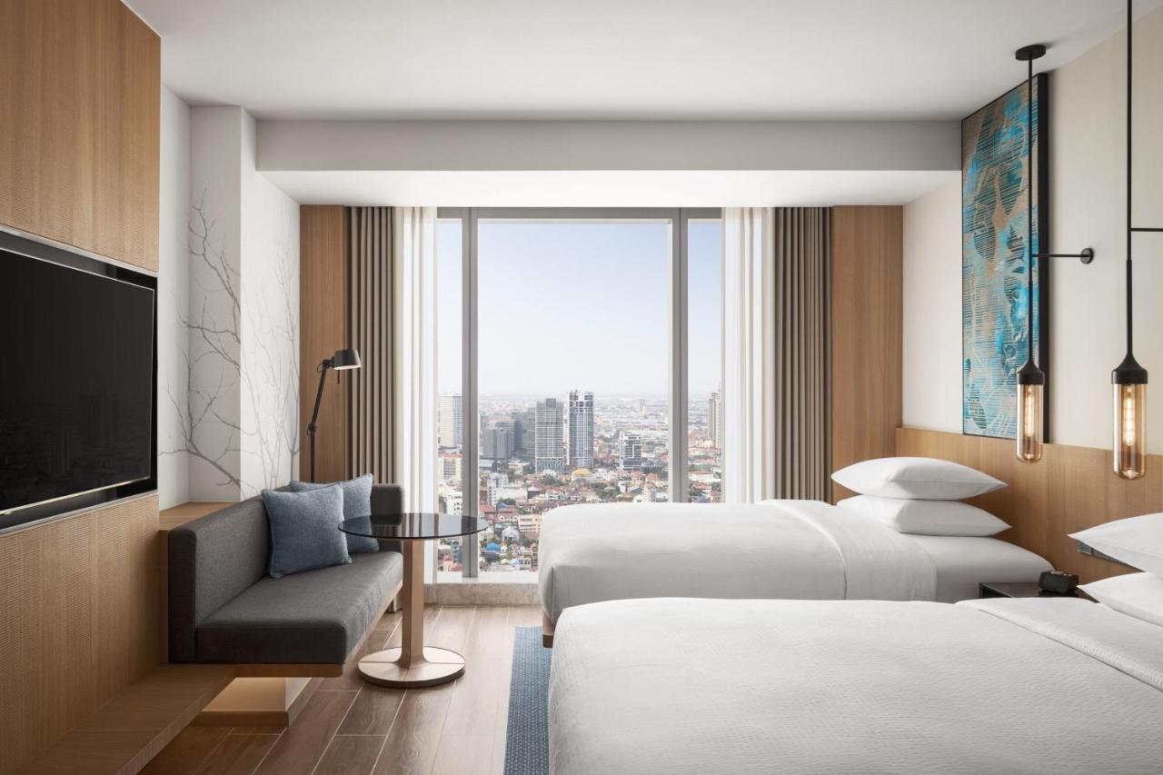 Fairfield By Marriott Phnom Penh Hotel Exterior photo
