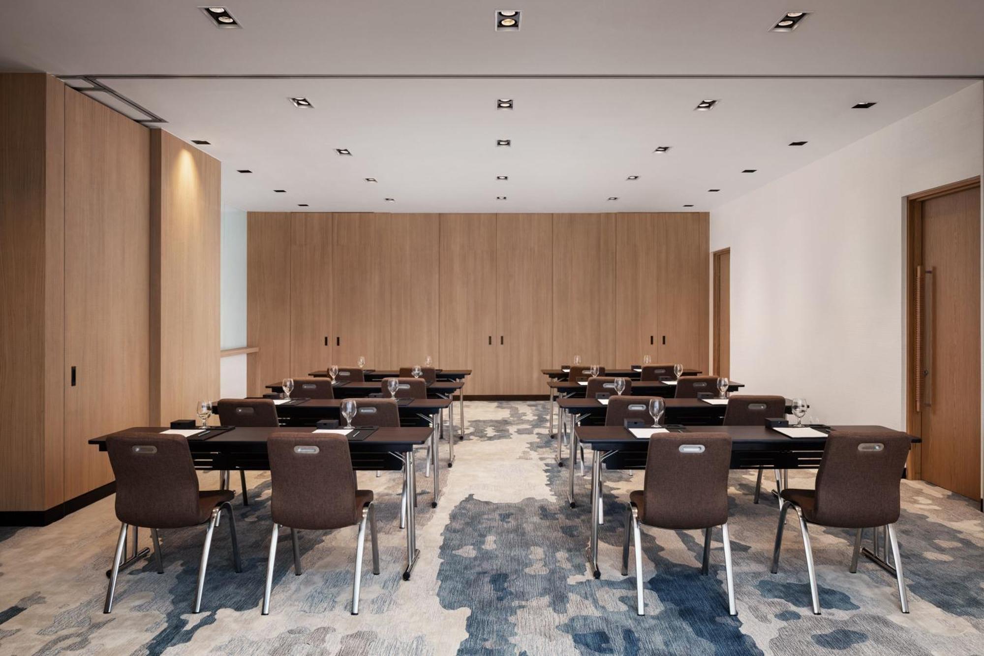 Fairfield By Marriott Phnom Penh Hotel Exterior photo